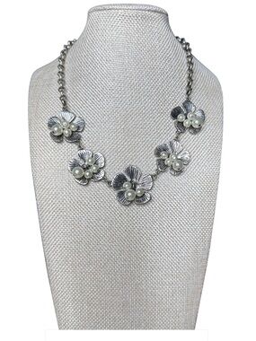 Silver Floral Pearl Cluster Necklace - Women Jewelry